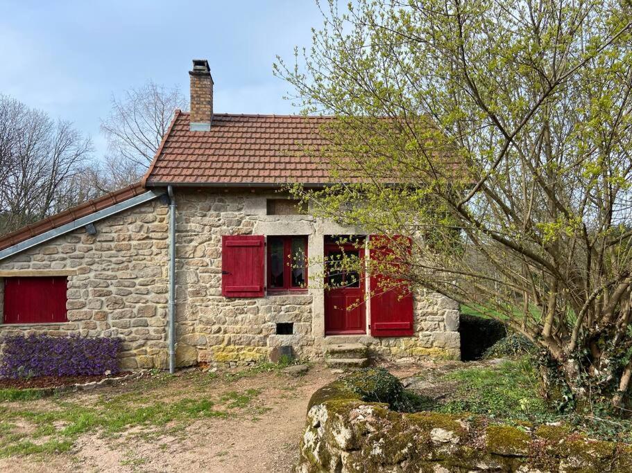 Maison Du Petit Poete Quarré-les-Tombes Exterior foto